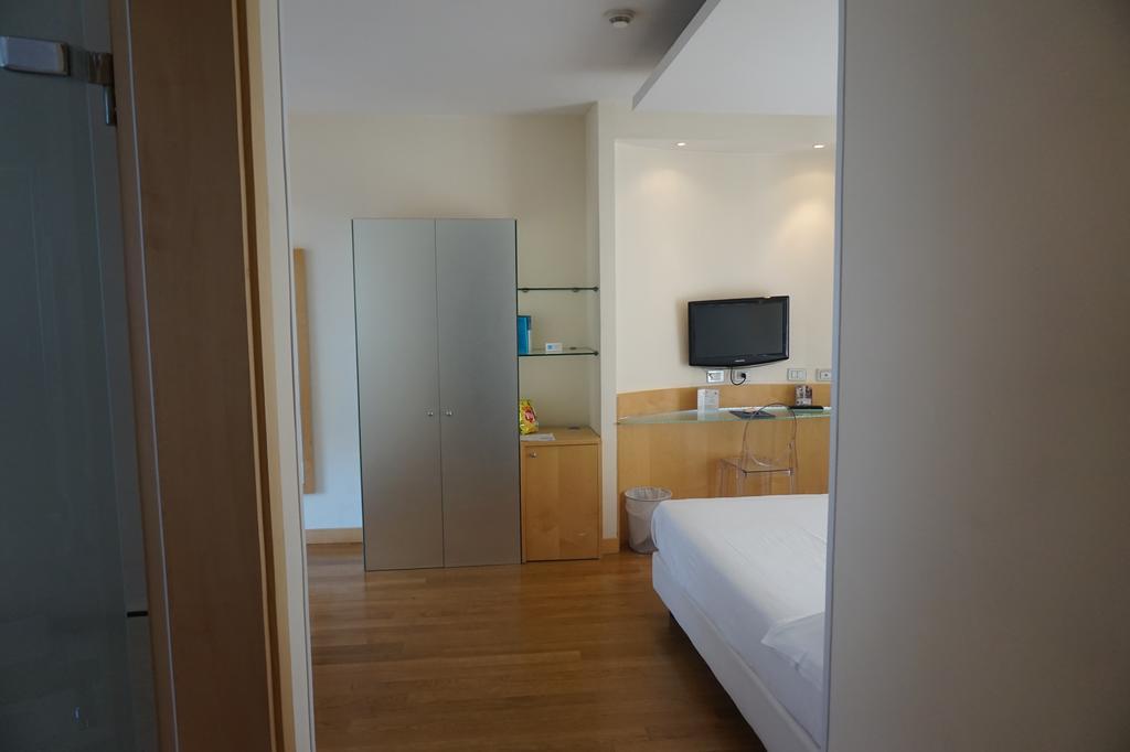 Leonardo Boutique Hotel Rome Termini Esterno foto