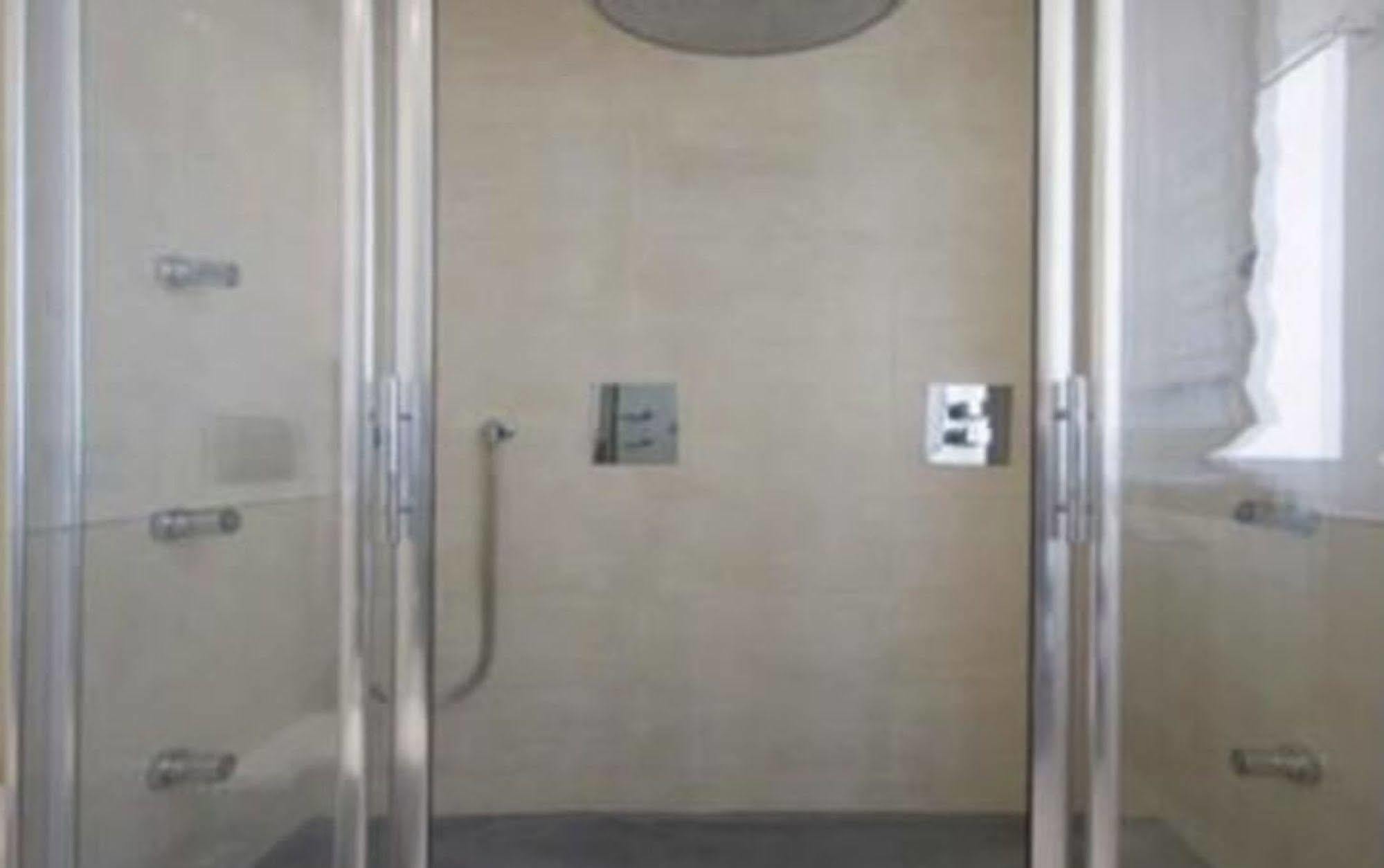Leonardo Boutique Hotel Rome Termini Esterno foto
