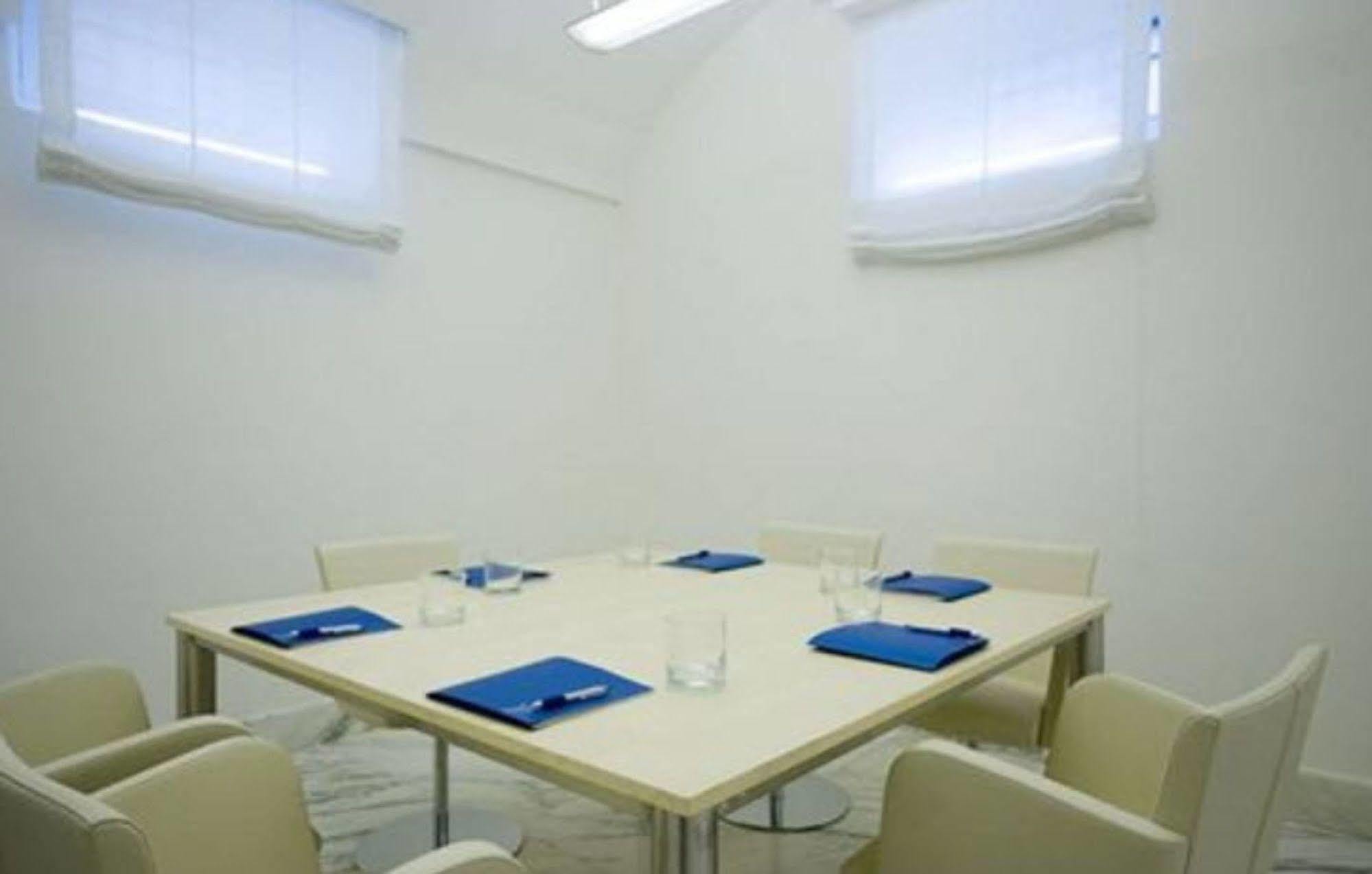Leonardo Boutique Hotel Rome Termini Esterno foto